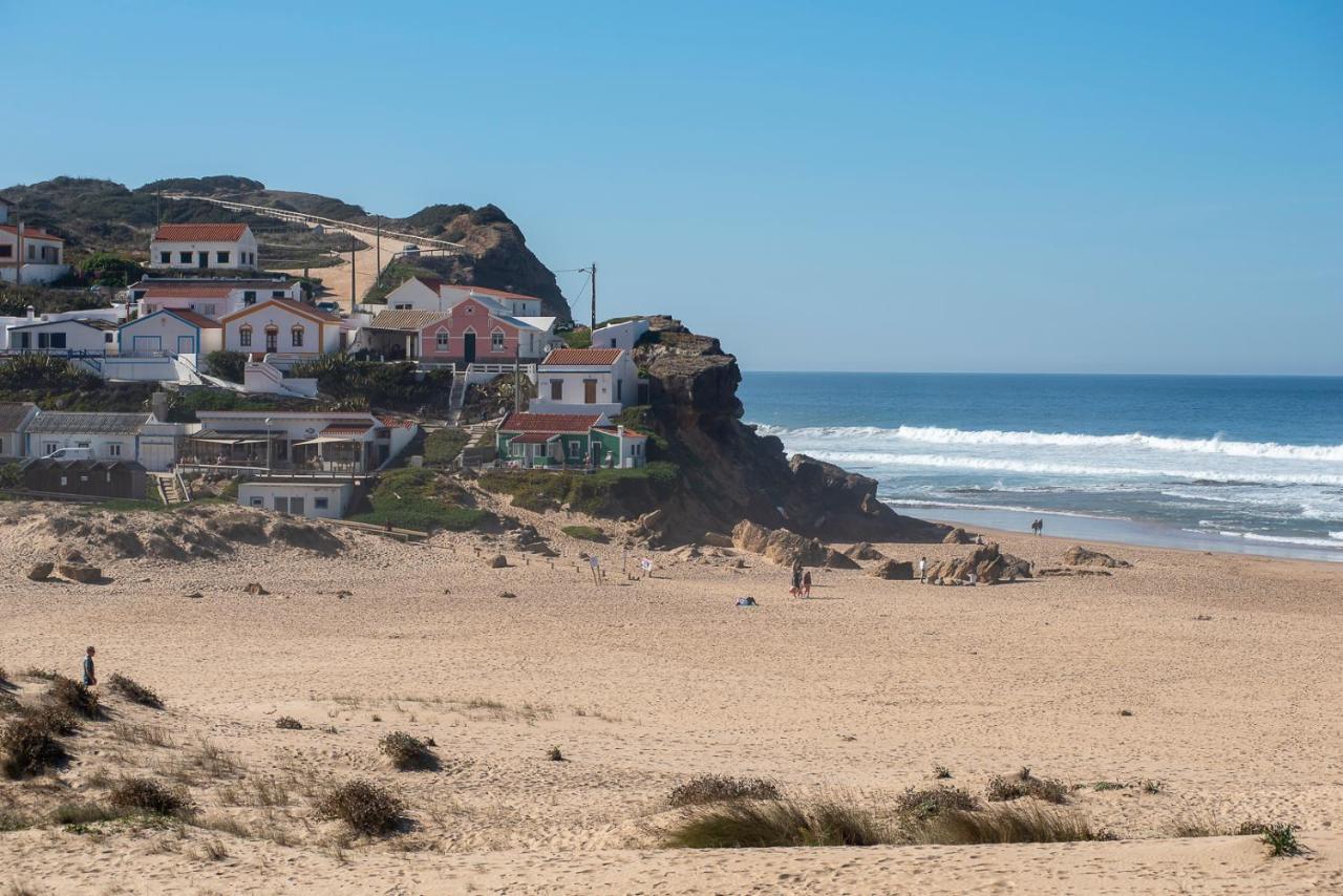 Valley House Aljezur Old Town ภายนอก รูปภาพ